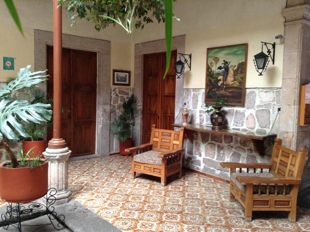Hotel Atilanos Morelia Exterior photo